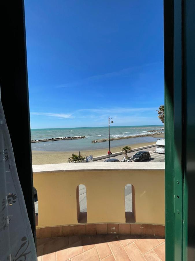 Mirage Rooms Anzio Extérieur photo